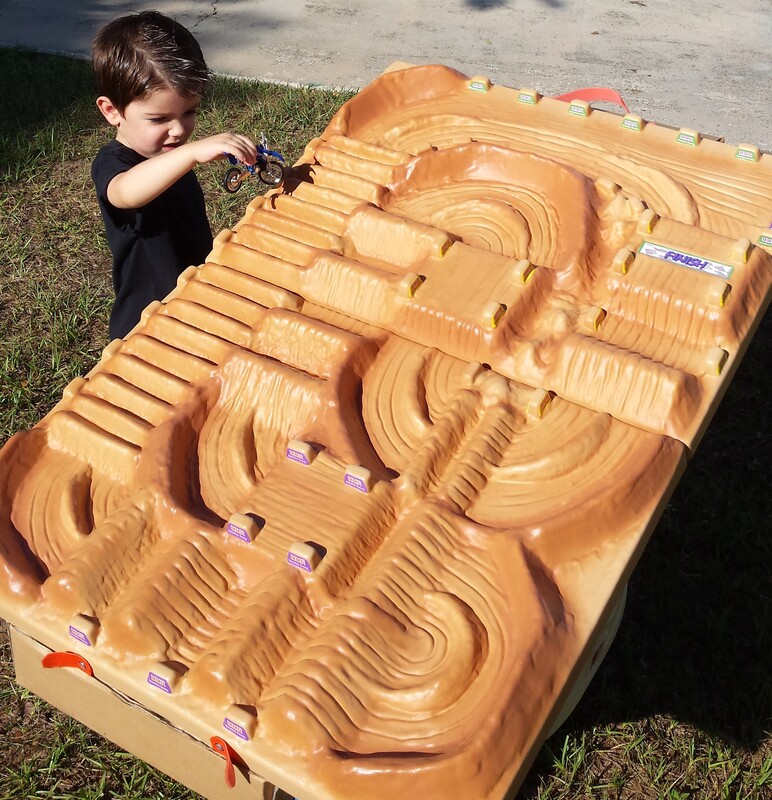 MOTOMATZ 3D MOTOCROSS TOY TRACK Home